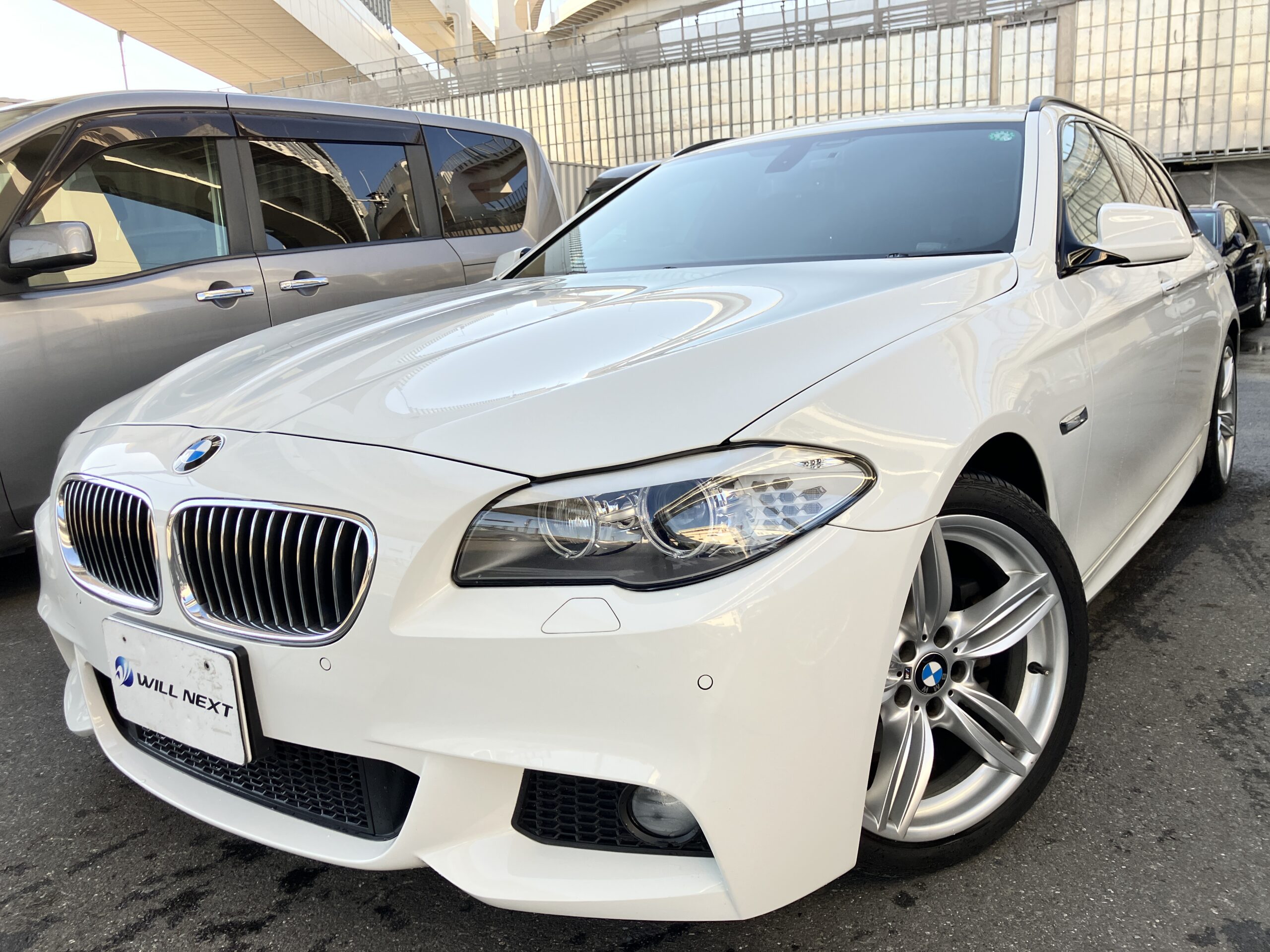 BMW528IツーリングMスポーツPKG