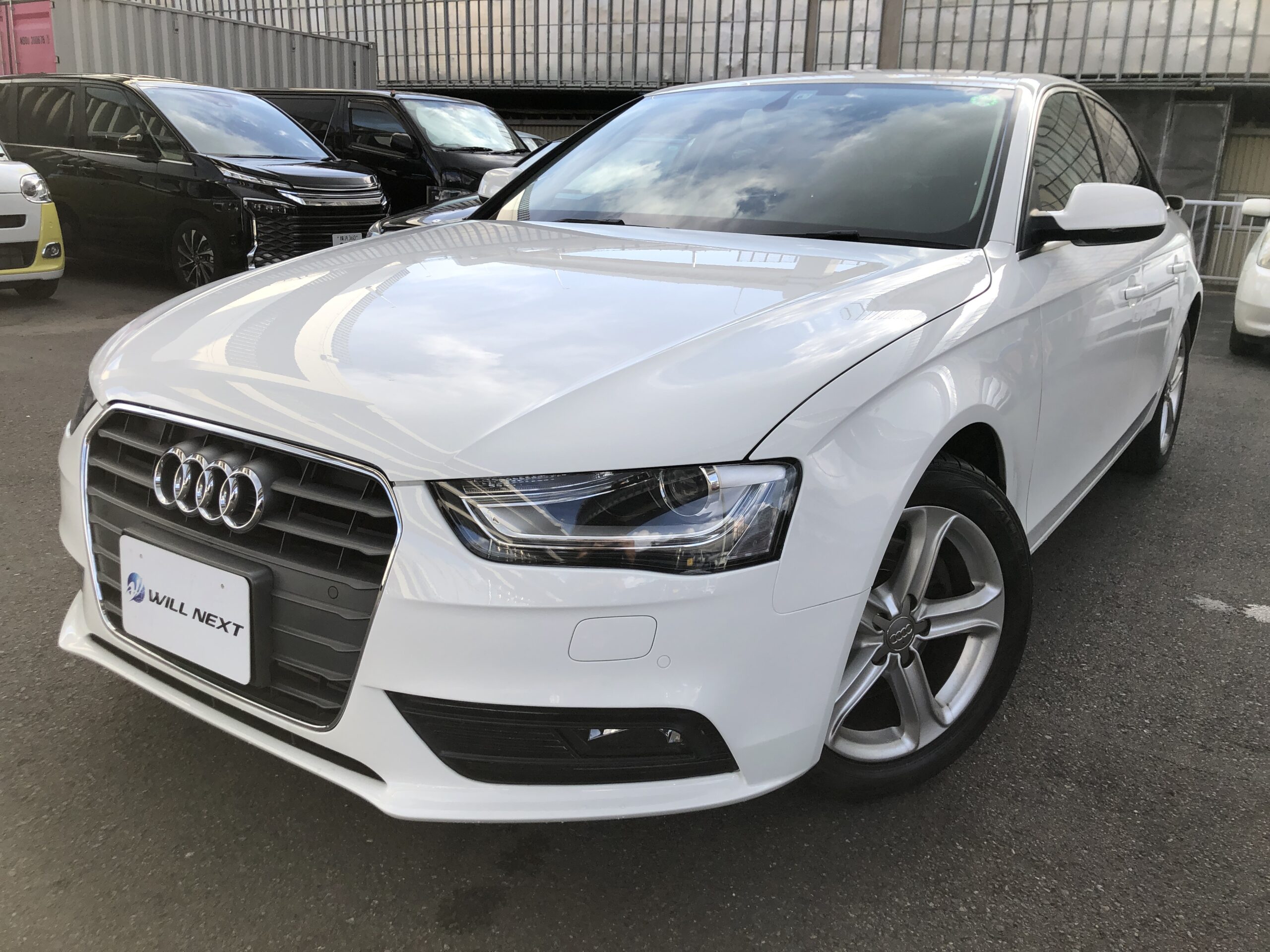 アウディ A4 2.0TFSI
