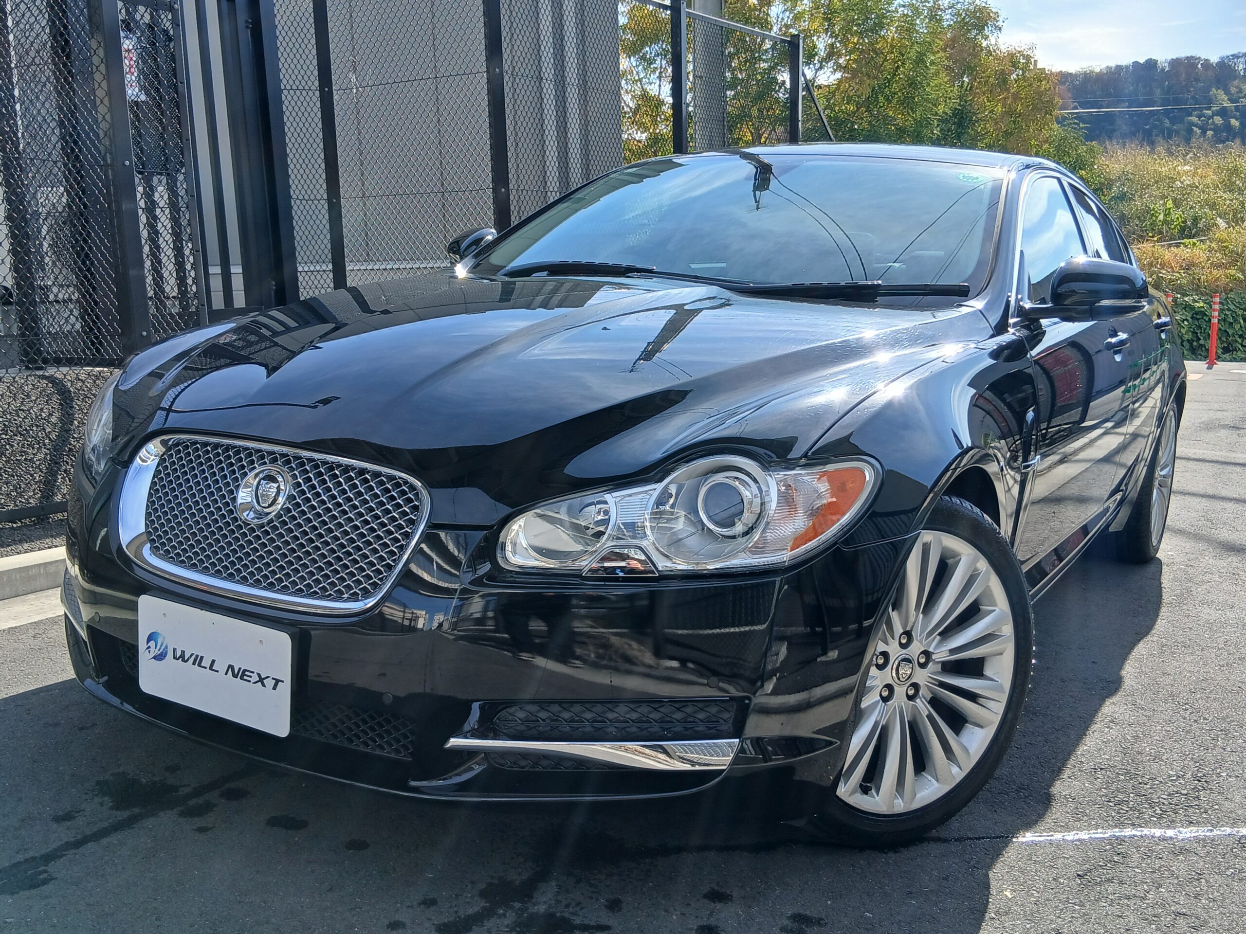 ジャガー XF 3.0ラグジュアリー リミテッド