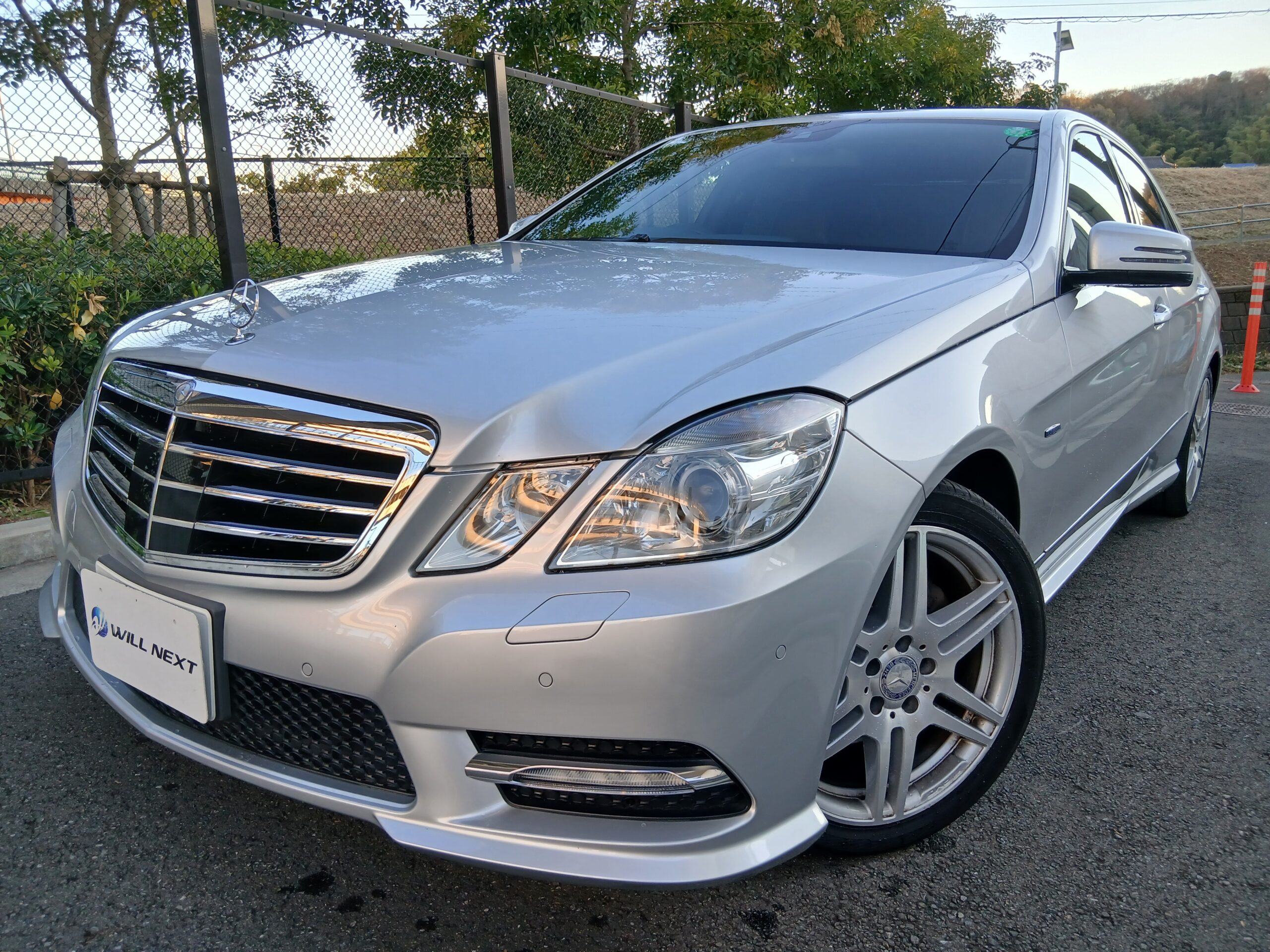 メルセデスベンツ E350 BlueEFFICIENCYアバンギャルド